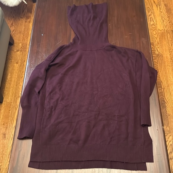 French Connection burgundy cowl turtleneck sweater size medium - Picture 2 of 5